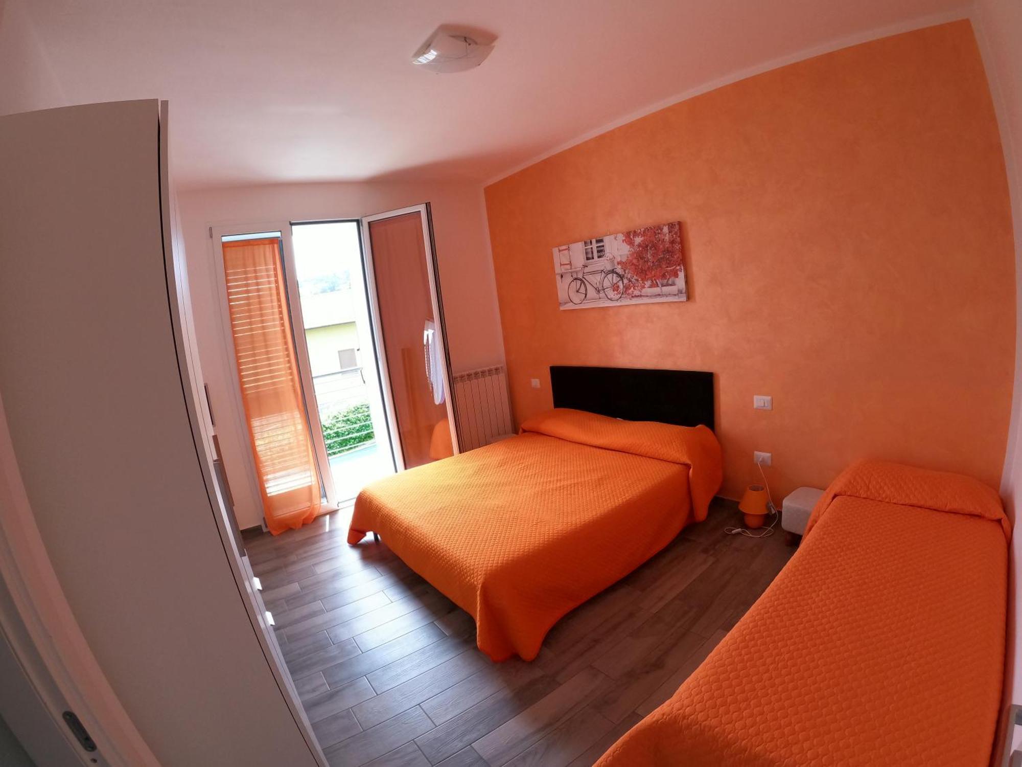 Casa Charlie Apartment Arcisate Стая снимка